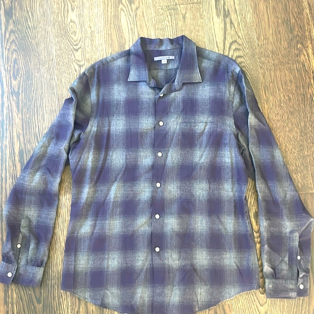 John Varvatos Mens Plaid Shirt. Size XL. Slim fit Purple and grey plaid